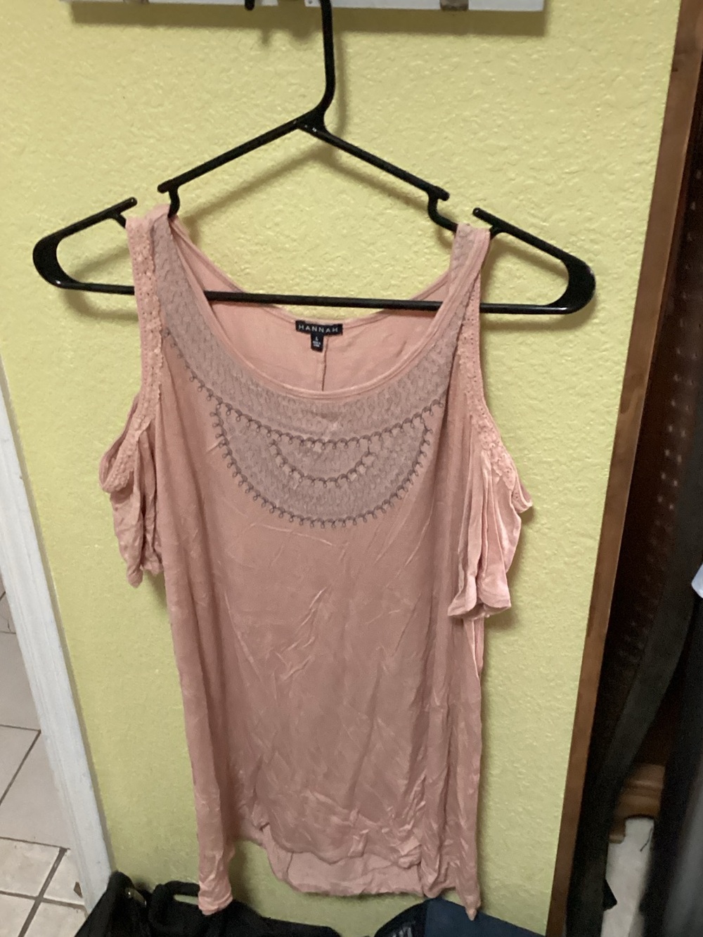 Hannah Blush Pink Cold-Shoulder Embroidered Tank
